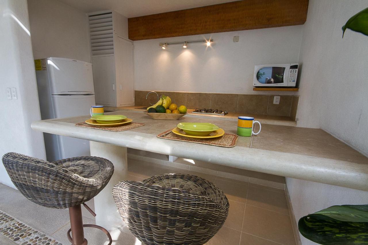 Villas Naomi Zihuatanejo Dış mekan fotoğraf