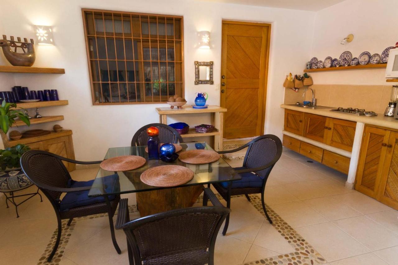 Villas Naomi Zihuatanejo Dış mekan fotoğraf
